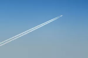 Des avions de ligne atteignent une vitesse au sol allant jusqu’à 1200km/h